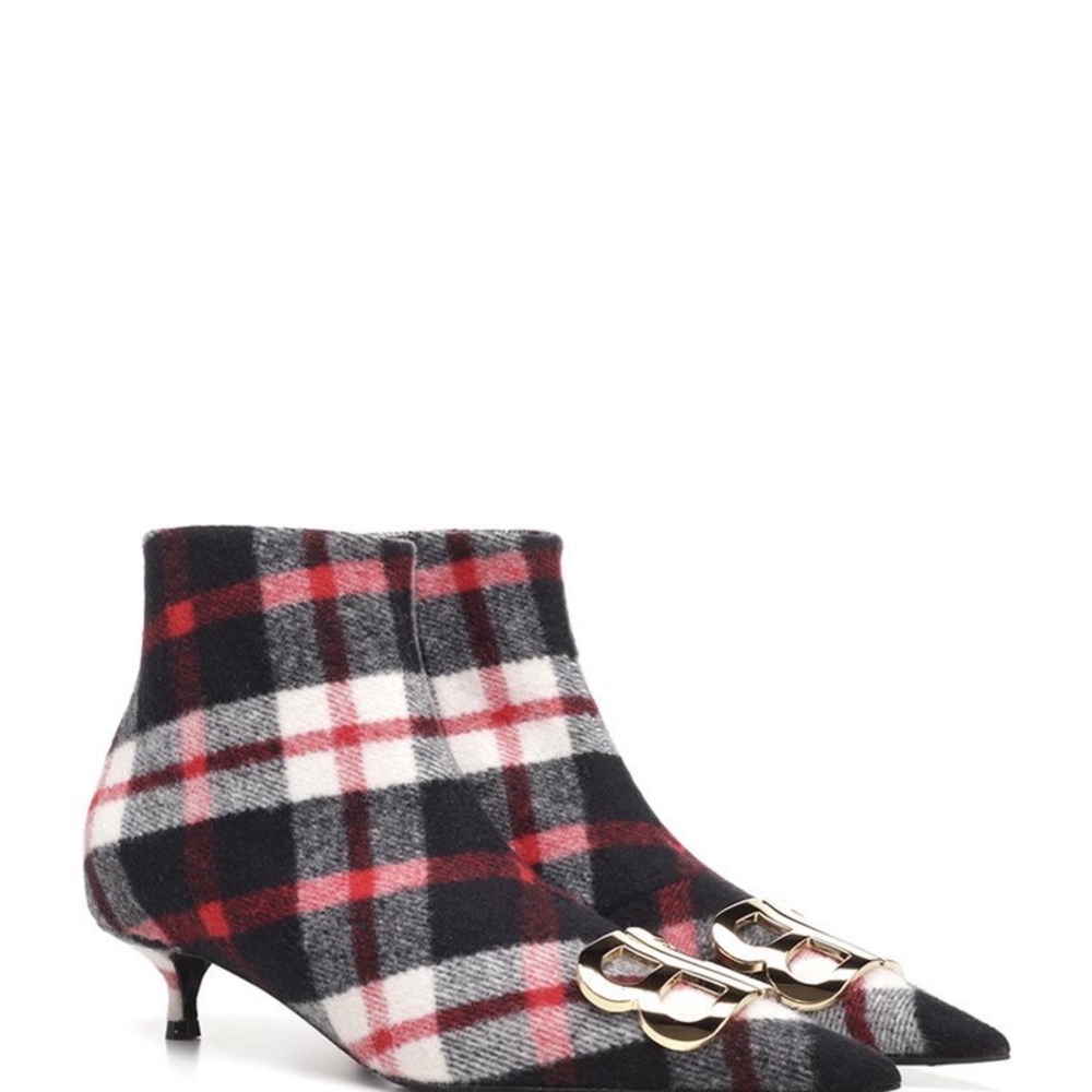 Balenciaga 40mm BB Check Flannel Ankle
Boots